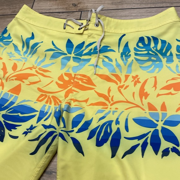 O’neill Boardshorts Swimsuit Size 33W 9 Inch Inseam - Picture 3 of 8